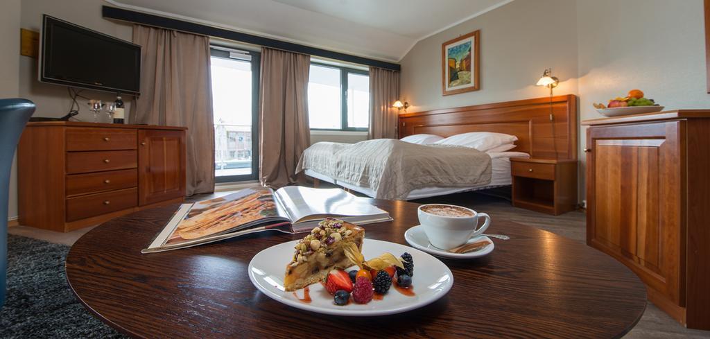 Tino'S Hotel ナムソス 部屋 写真